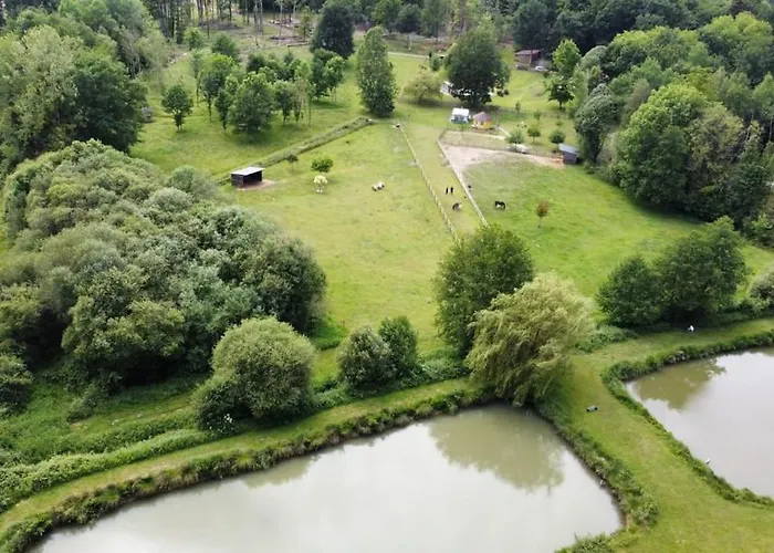 Au Coeur De La Nature 캠프장